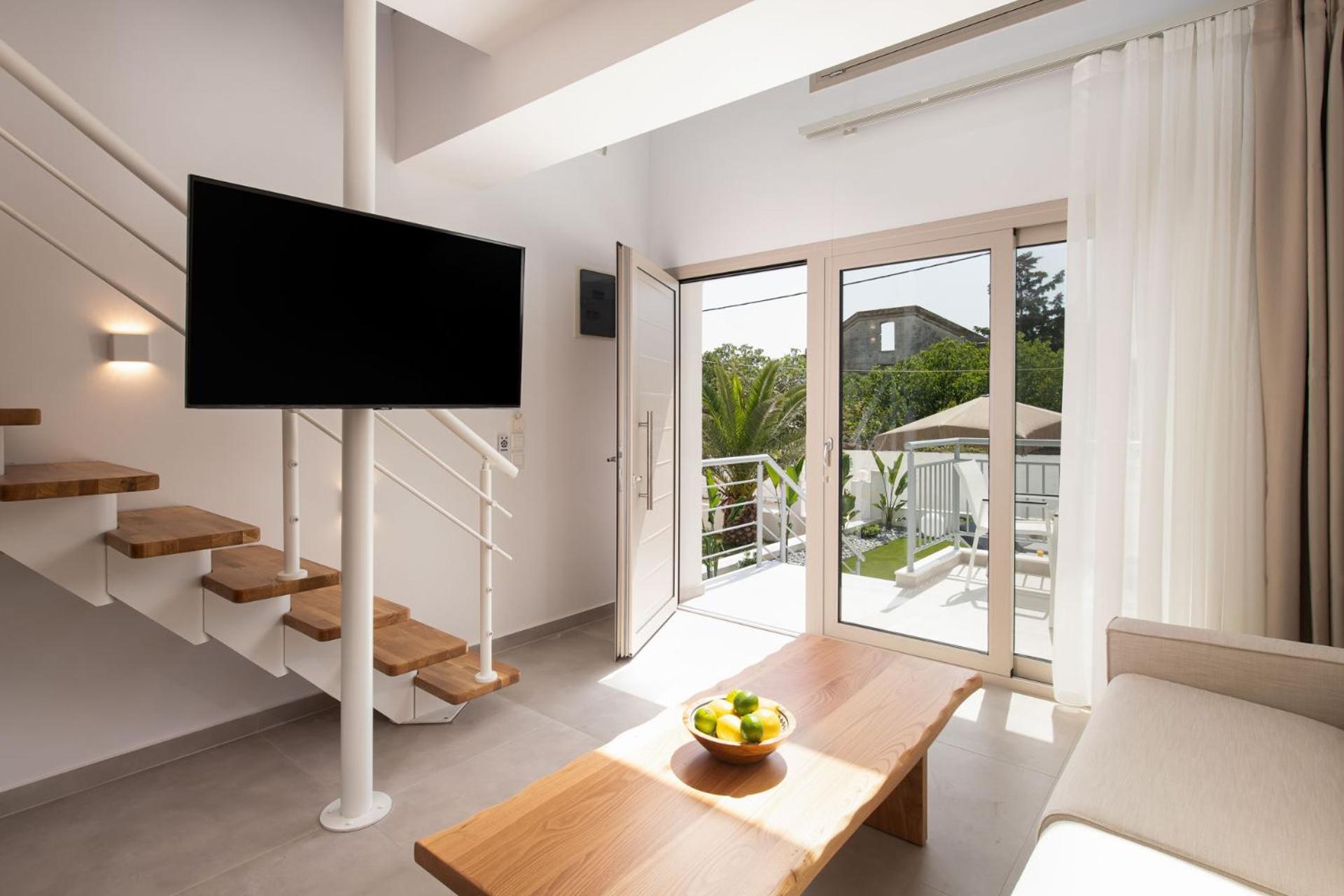 Sourinis Luxury Suites Limenaria  Exterior photo